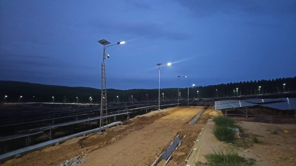 Penerangan Jalan Umum Two In One